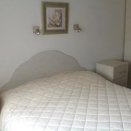 Innisfree Бунратти